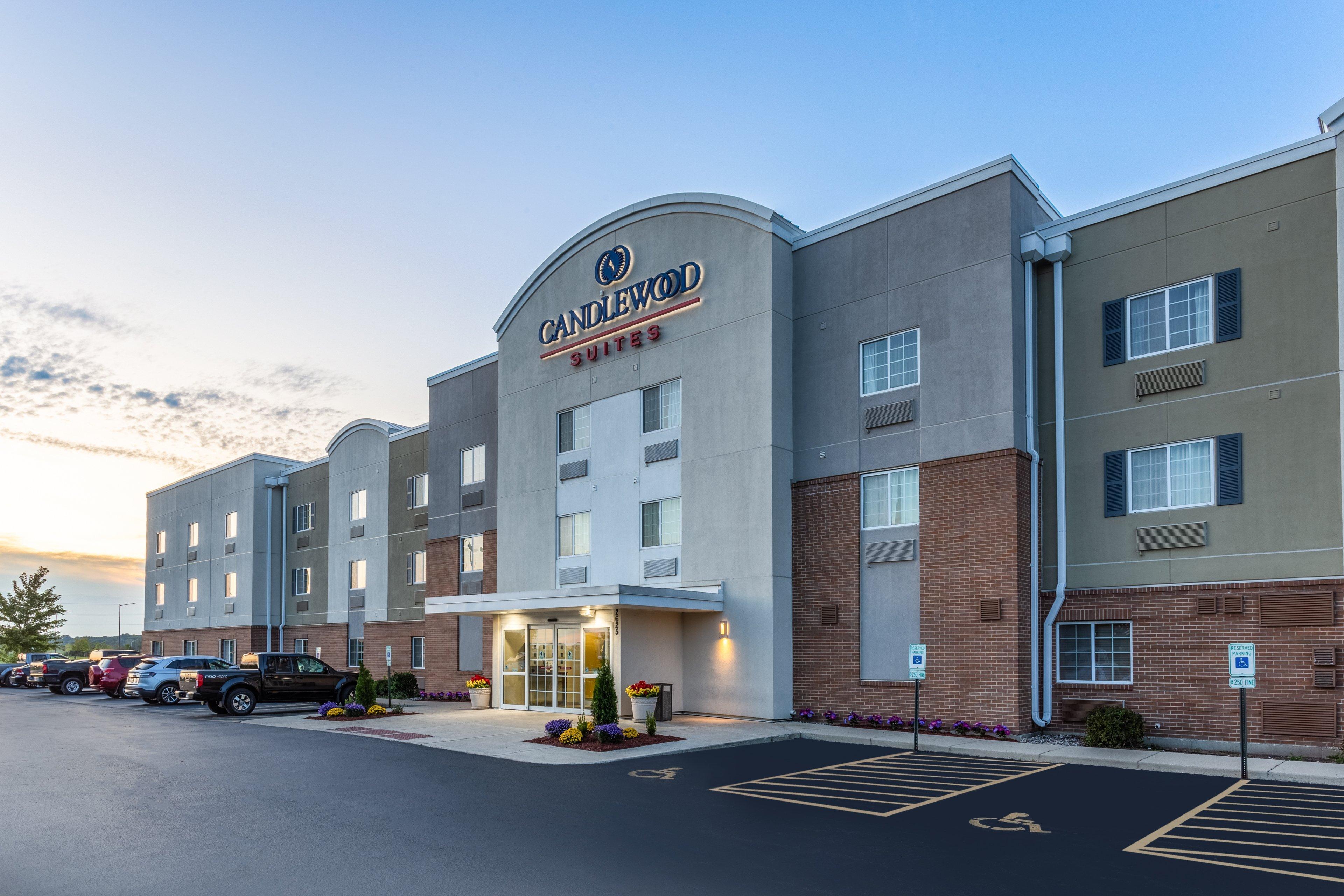 Candlewood Suites Aurora-Naperville By Ihg Екстериор снимка