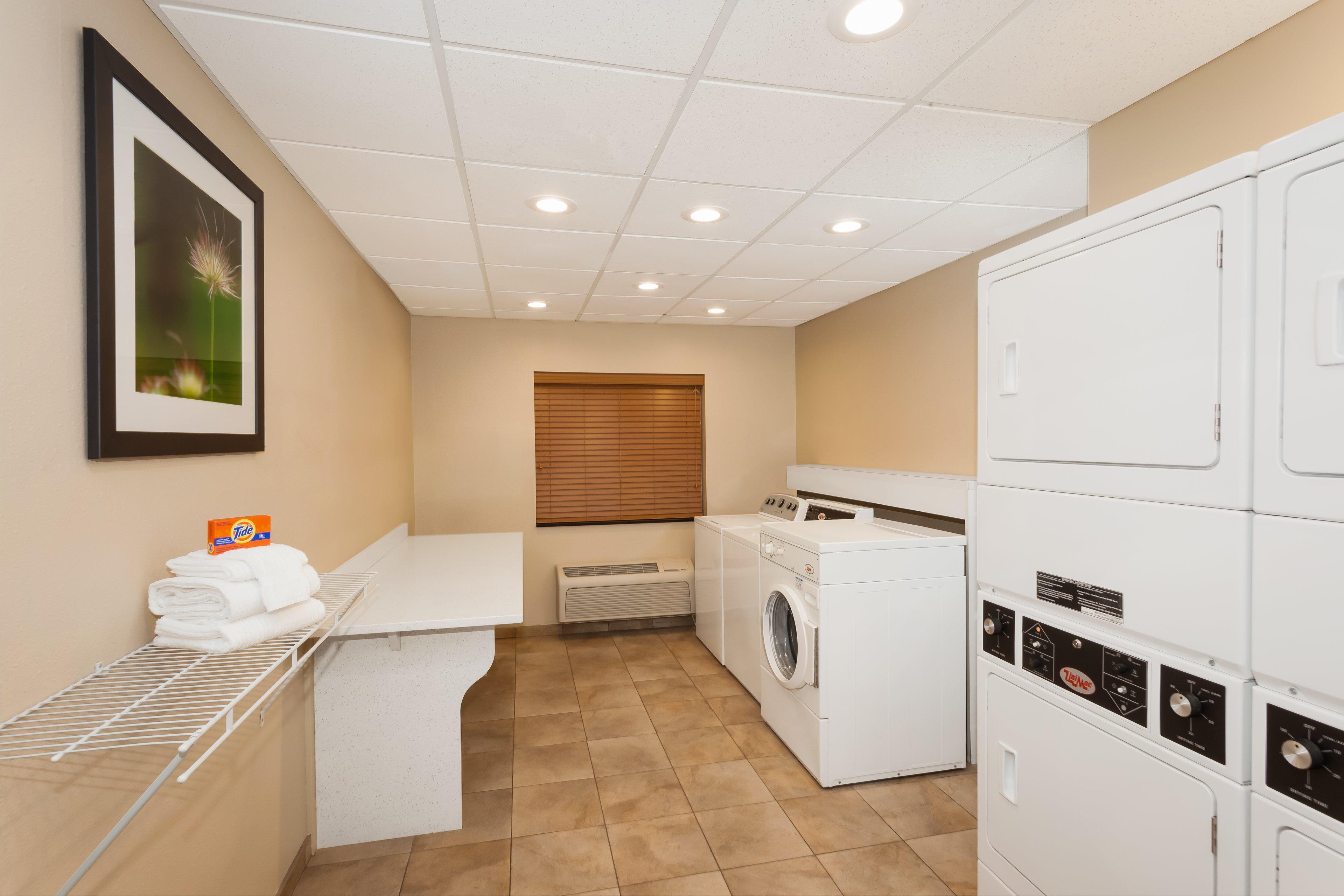 Candlewood Suites Aurora-Naperville By Ihg Екстериор снимка