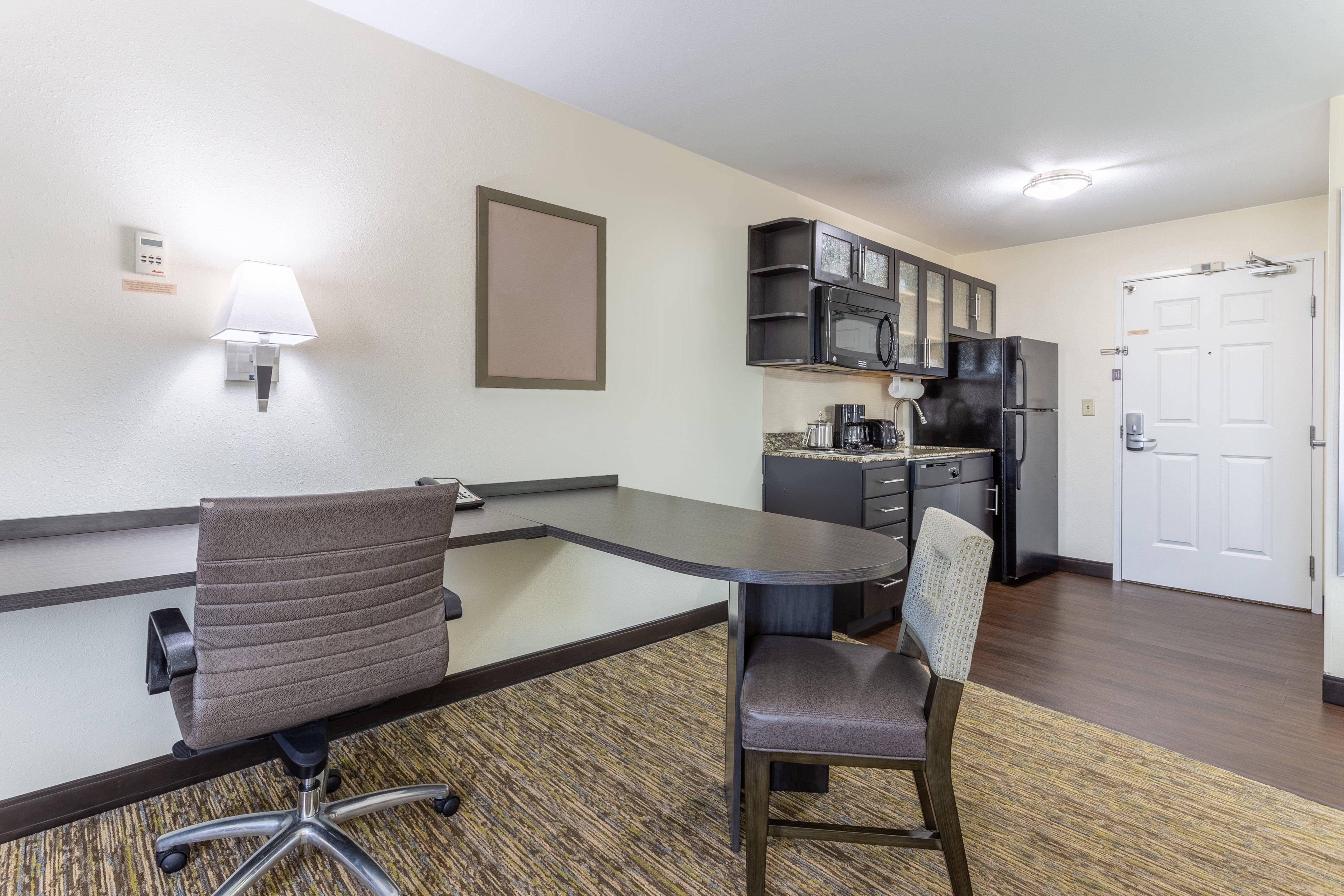 Candlewood Suites Aurora-Naperville By Ihg Екстериор снимка